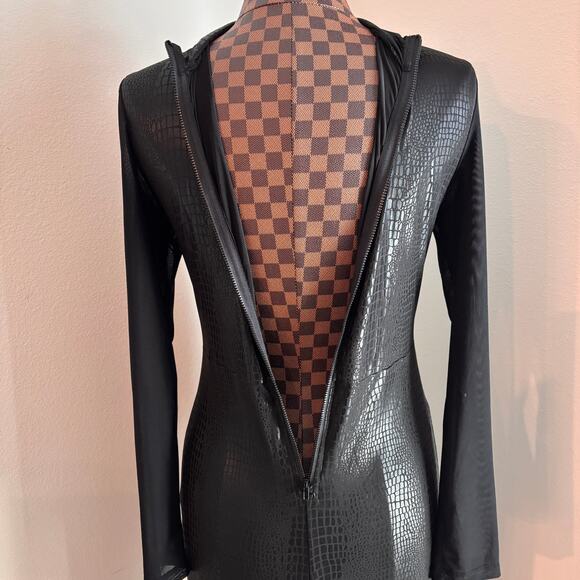 Black Crocodile Embossed Jumpsuit Catsuit Large Cosplay Goth Sheer Mesh Sleeves - Picture 6 of 10